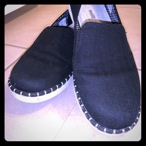 Clark’s Cloudstepper Slip On Shoes
